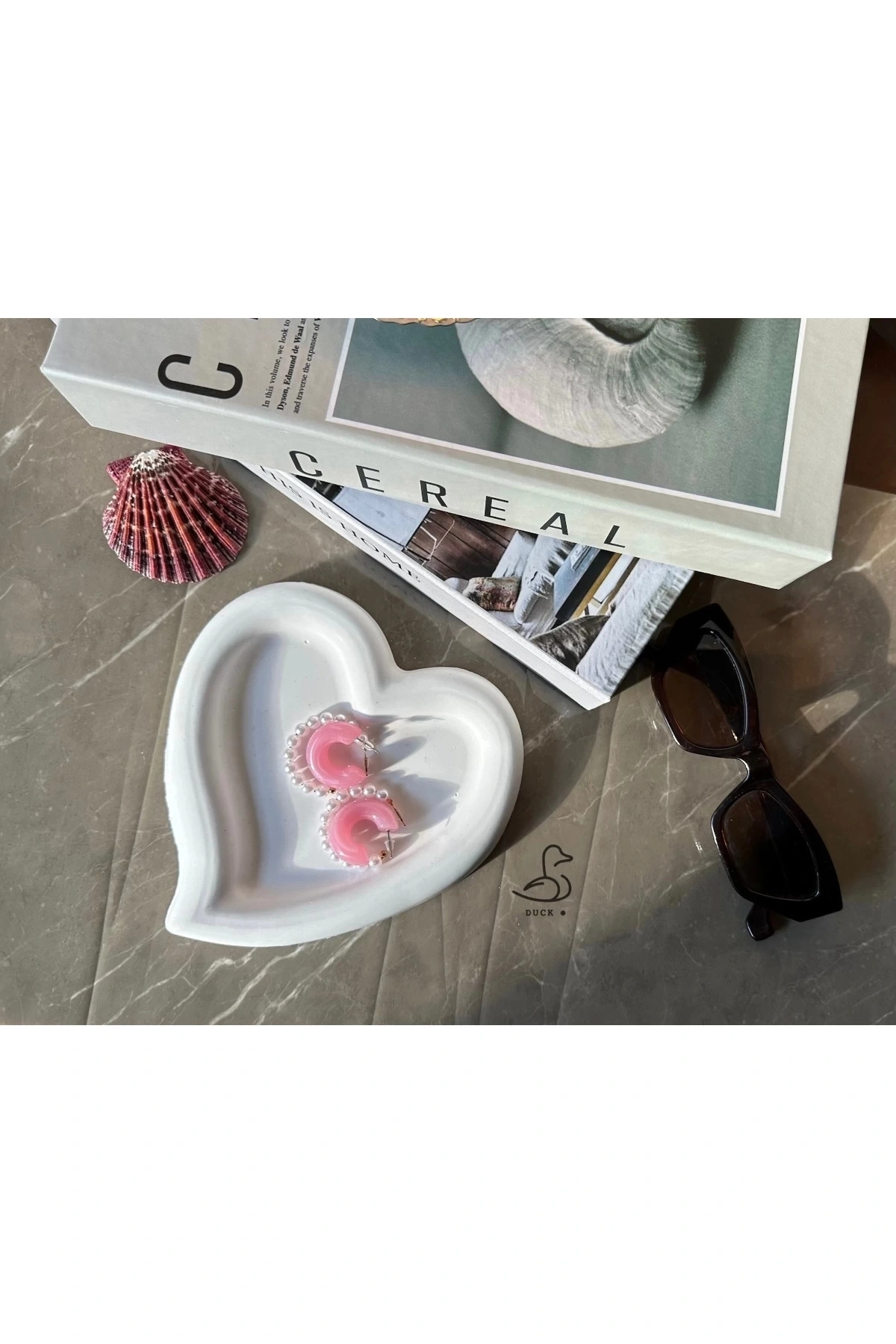 Kalp görünümlü dekoratif tabak