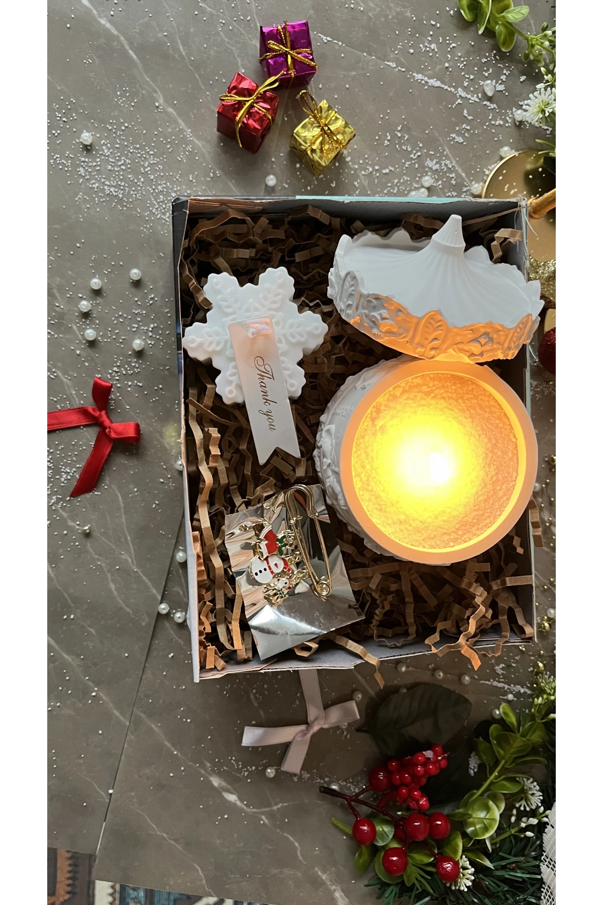 Atlıkarınca Işığı – Kar Tanesi Mum – Broş Yılbaşı Hediye Seti 3’lü | Casa di Duck