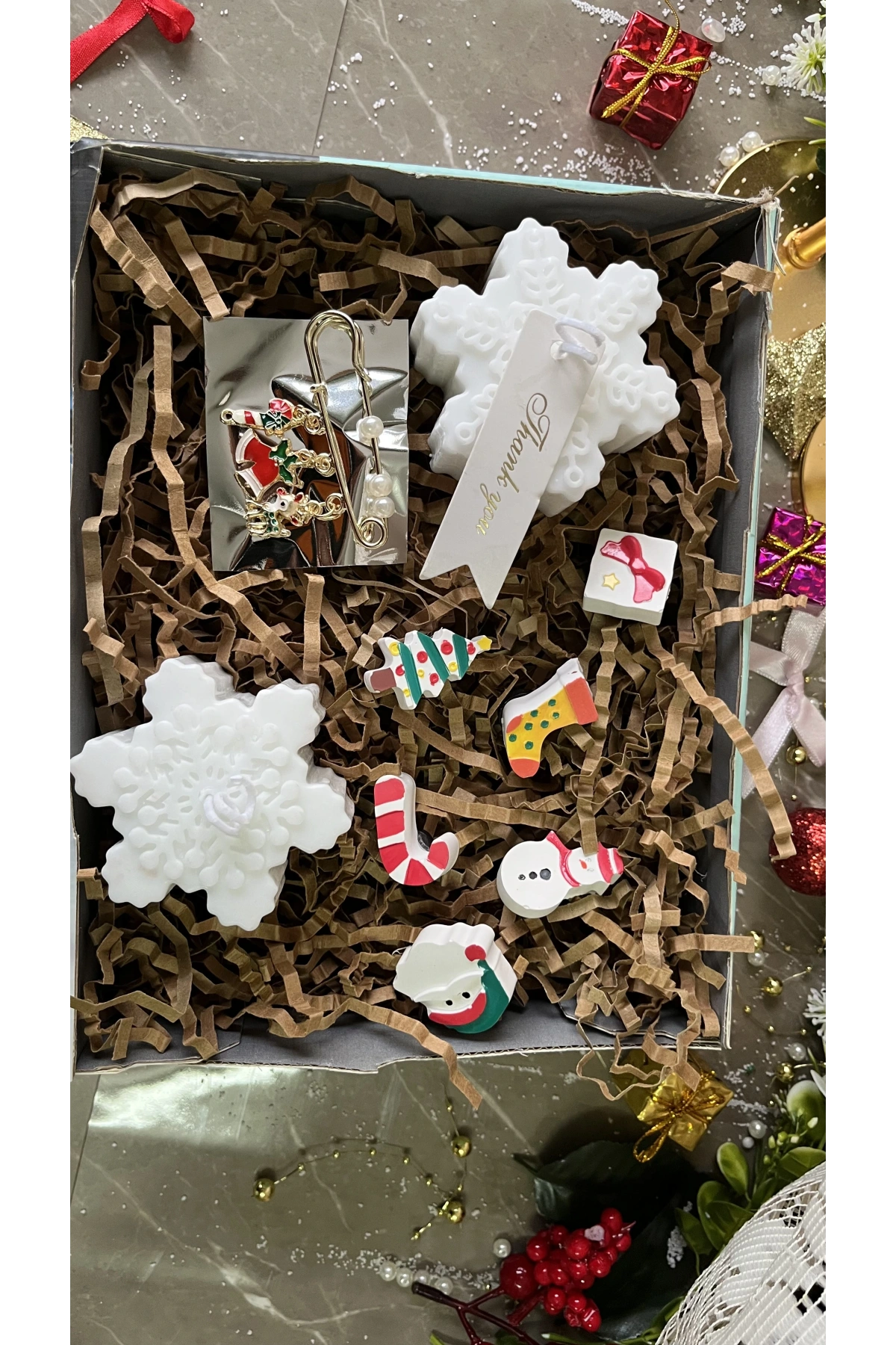 Yılbaşı Mum + Magnet + Broş Premium Hediye Seti | Casa di Duck