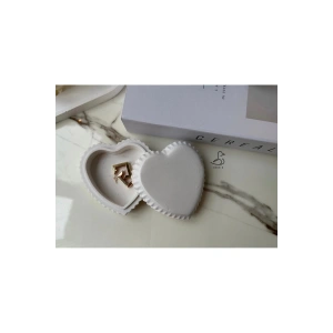 Kalp görünümlü dekoratif tabak kase