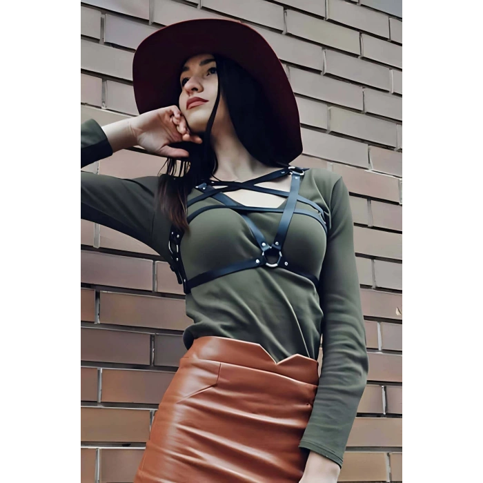 Pentagram Sembollü Deri Göğüs Harness - APFT167