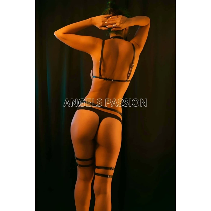 Siyah Deri Fantazi Giyim Modelleri