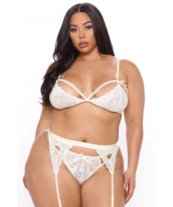 Beyaz Dantelli Büyük Beden Jartiyer Takımı TM1283