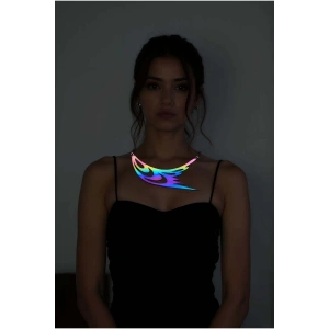 Rainbow Reflektörlü Kuş Kanadı ve Göz Detaylı Choker Kolye, Şık Lazer Kesim Kolye - APFT1414