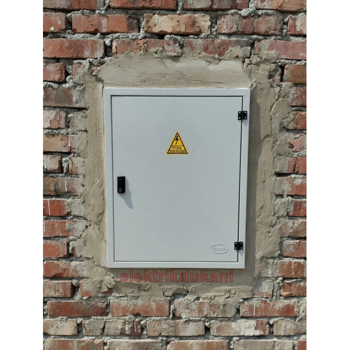 ÖZPA 1703 Sıva Altı 3 Trifaze Sayaçlı 45 Otomatlı Pano IP20 (S. A. Kompak Yerli)