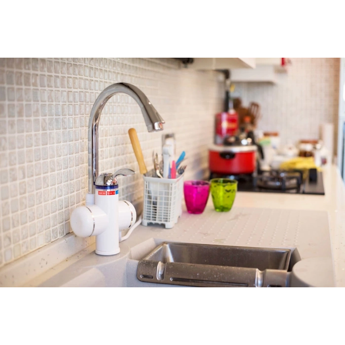 SICAK MUSLUK Alttan Girişili Kuğu Musluk Beyaz