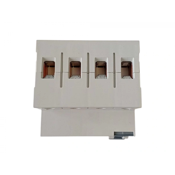 SİEMENS 3X40A 300 mA YANGIN KORUMA AKIM ROLESİ (YENİ KASA)