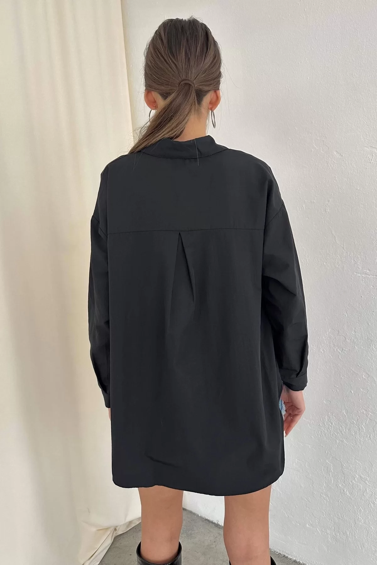 Kadın Siyah Oversize Klasik Gömlek 0990-2647