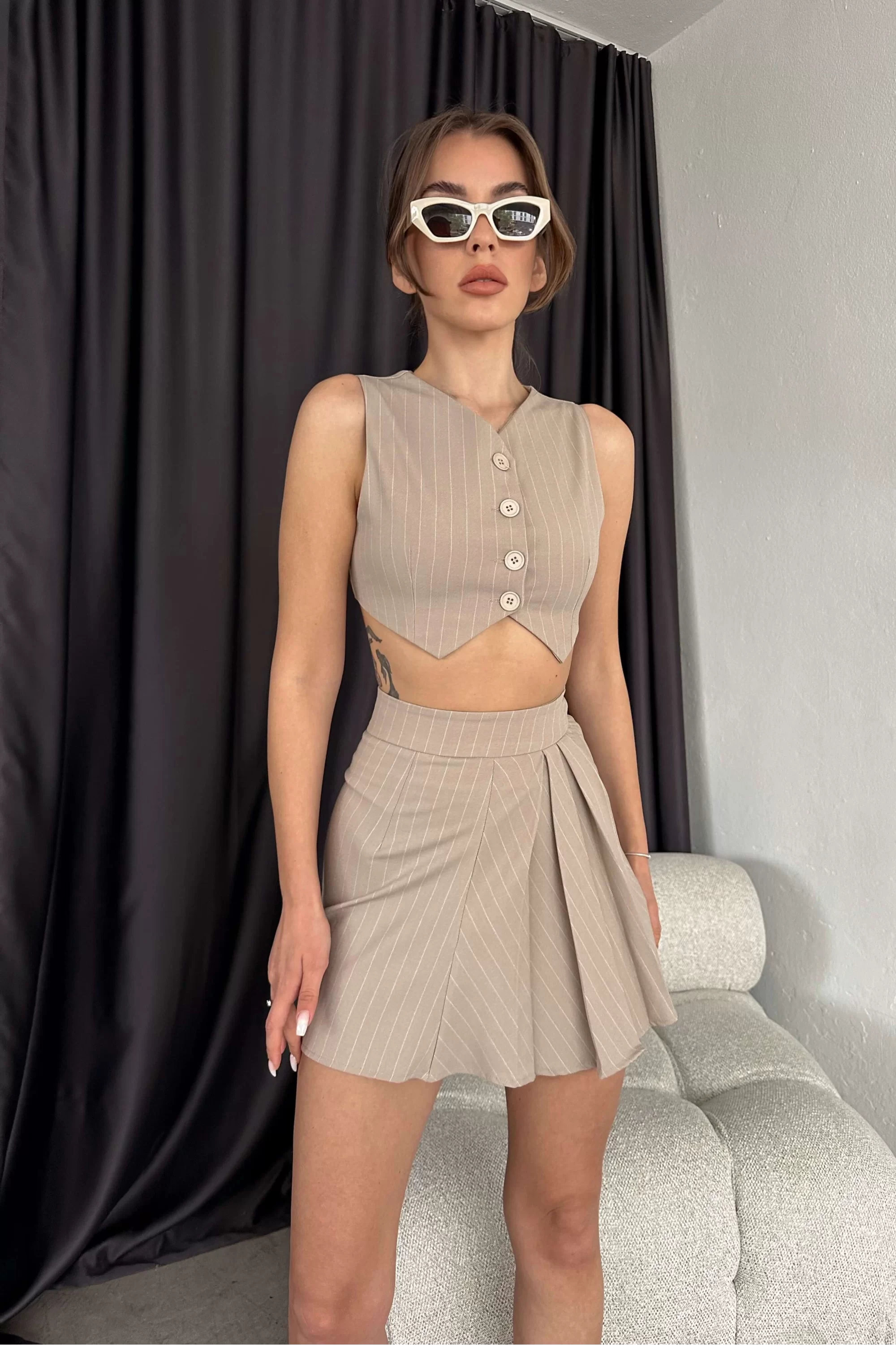 Kadın Bej Çizgili Yelek Etek Takım 0990-2748
