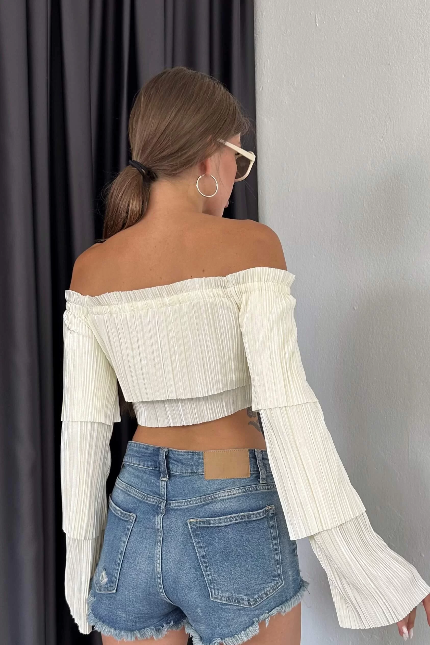 Kadın Ekru Uzun Kol Pliseli Bluz 0999-23148