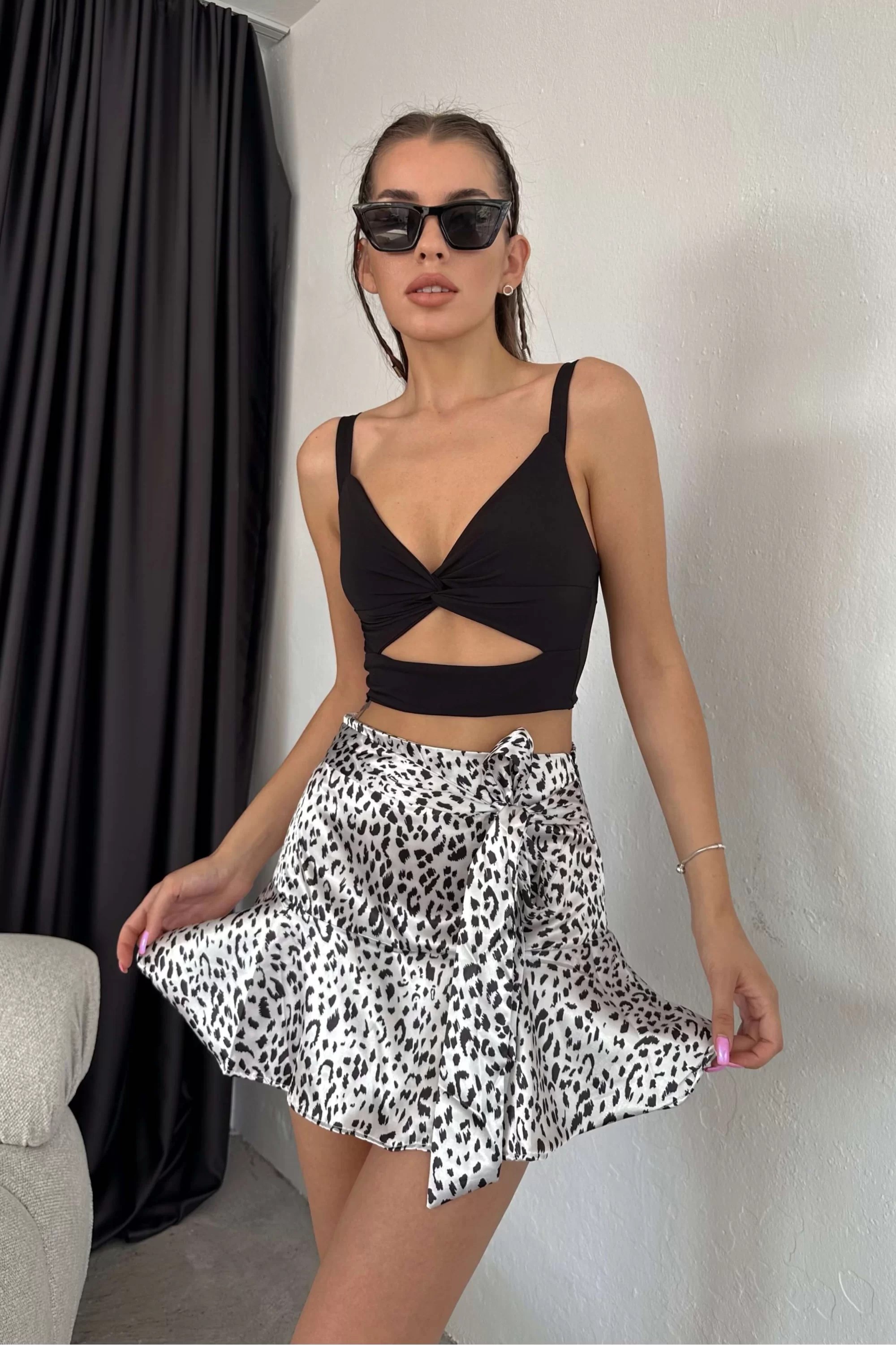 Kadın Leopar Desenli Saten Şort Etek 0999-23036