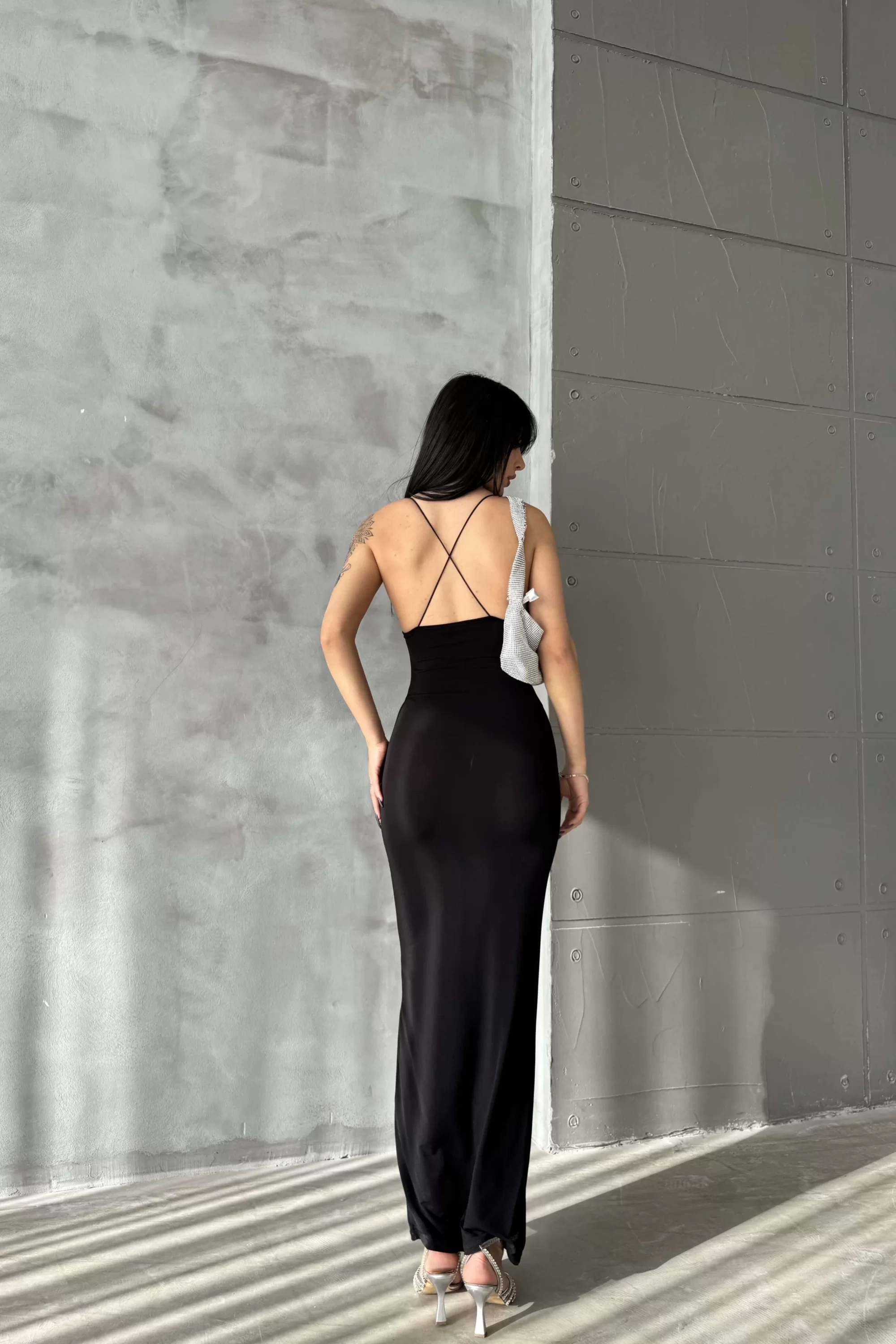 Kadın Siyah Çapraz Askı Elbise 1018-0289