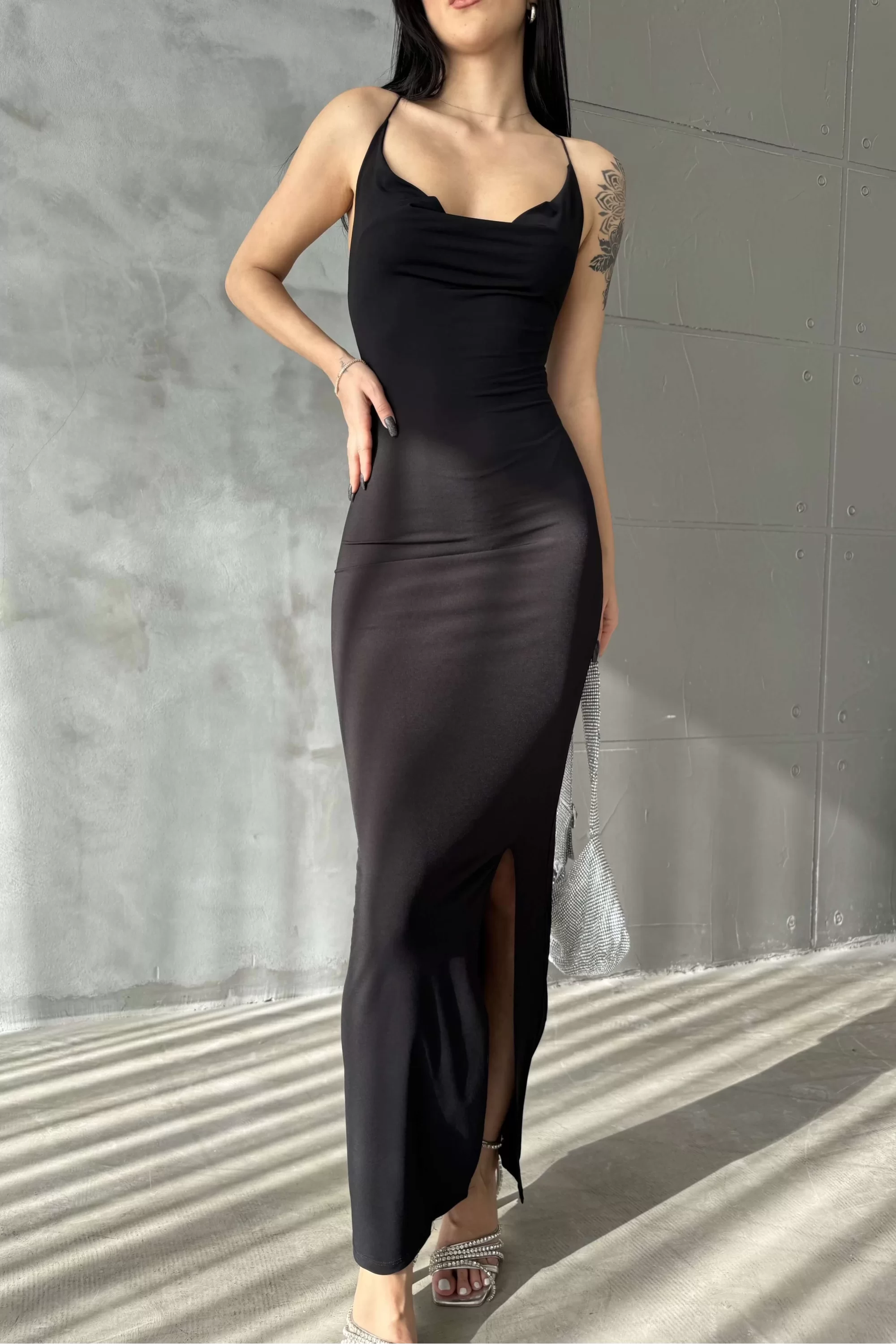 Kadın Siyah Çapraz Askı Elbise 1018-0289