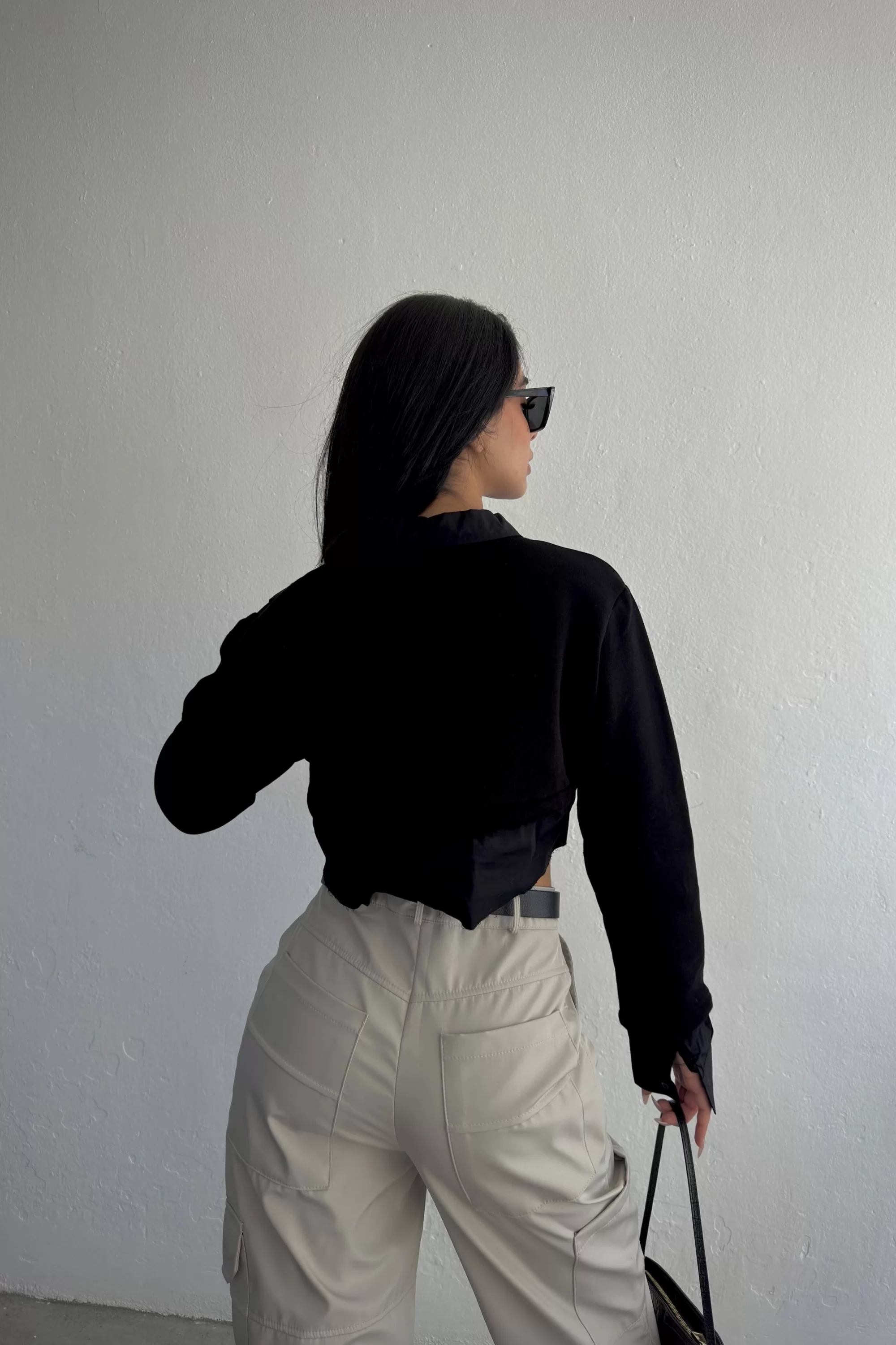Kadın Siyah Crop Gömlek Sweat 1017-4070