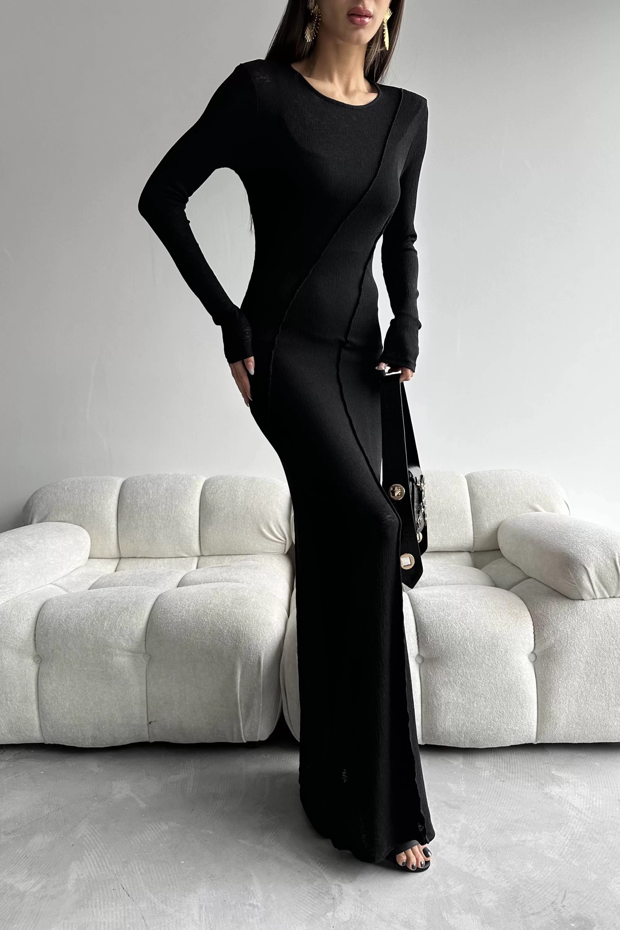 Kadın Siyah Dekolte Detay Dikişli Elbise 1007-4624