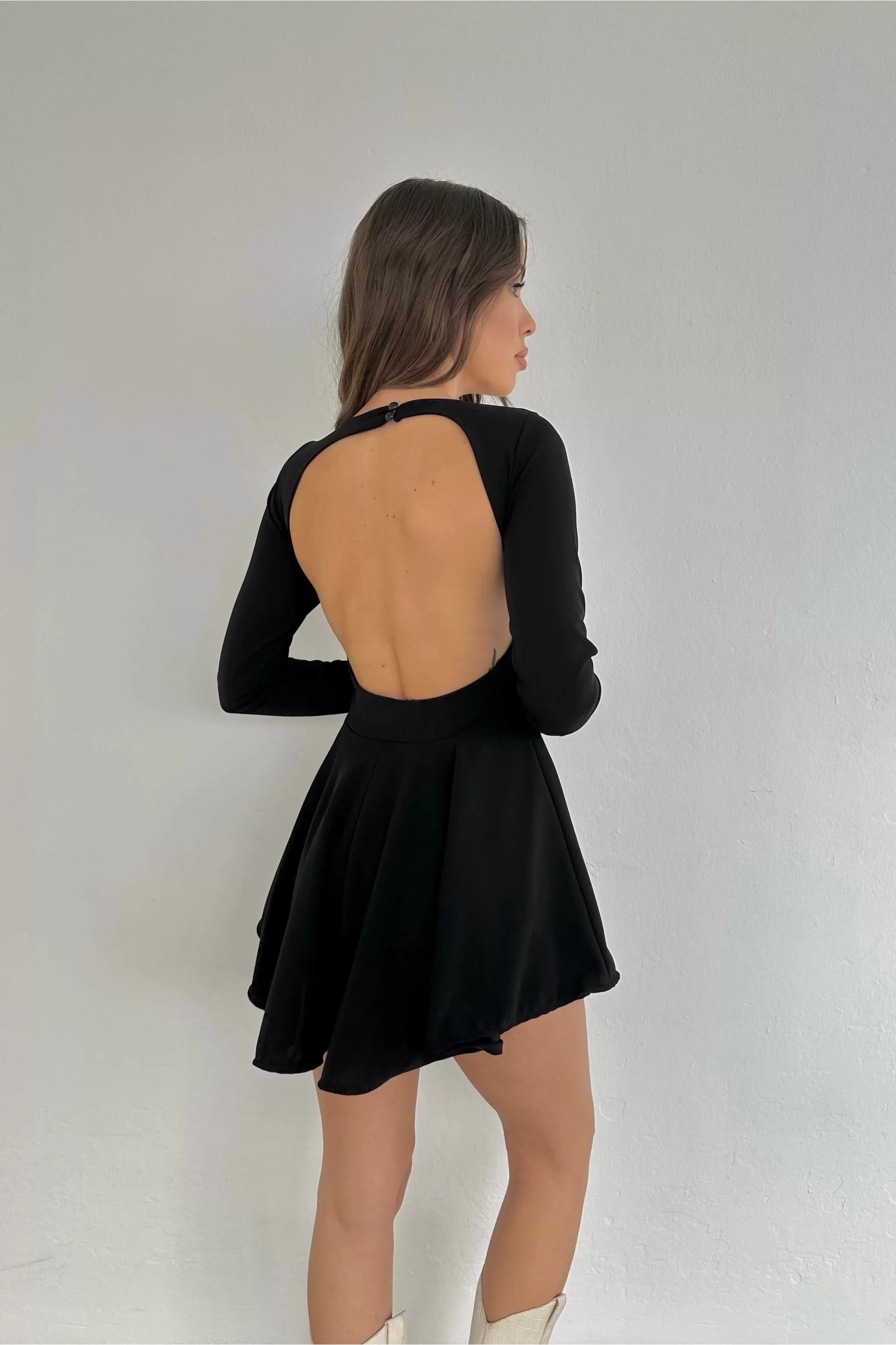 Kadın Siyah Eteği Volanlı Elbise 1026-1114