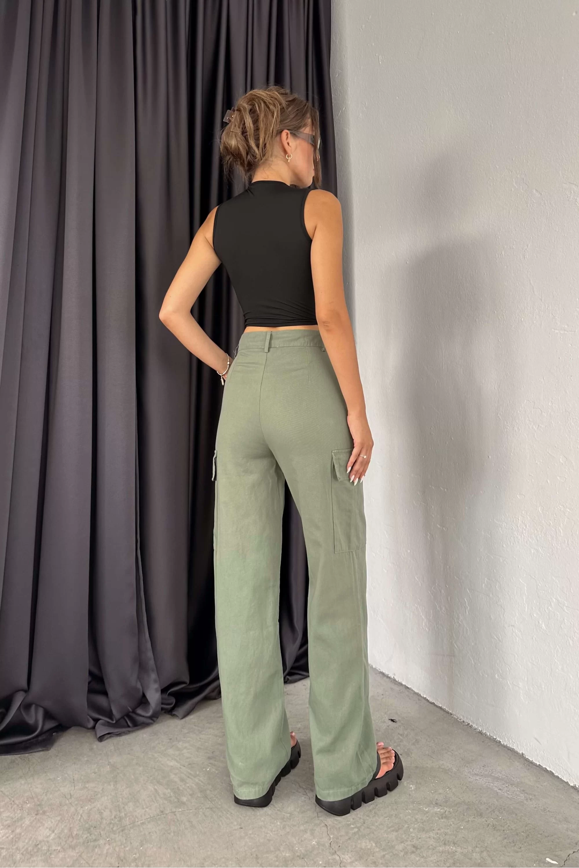 Kadın Siyah Önü Çapraz İpli Crop 0956-0038