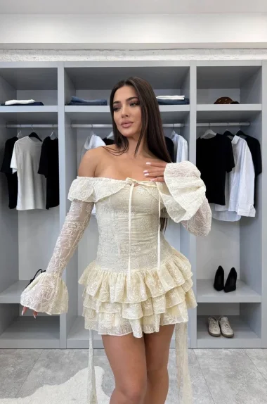 Kadın Krem Dantel Detay Düşük Omuz Mini Elbise 1041-2841
