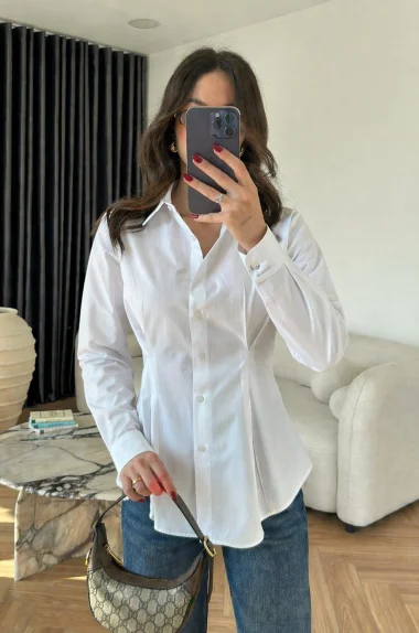 Kadın Beyaz Beli Pileli Gömlek 7965