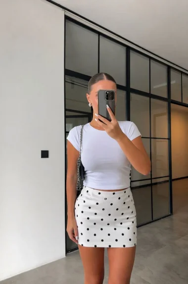 Kadın Beyaz Fermuarlı Şort Etek 10830