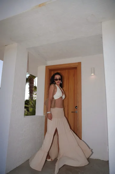 Kadın Bej Gipeli Yırtmaçlı Etek 1006-2587