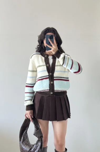 Kadın Beyaz Çizgili Peluş Hırka 1014-2499