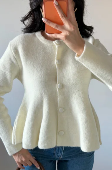 Kadın Ekru Eteği Volanlı Triko Hırka 1014-2525