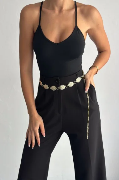 Kadın Gold Çiçekli Plaka Zincir Kemer 1043-0001