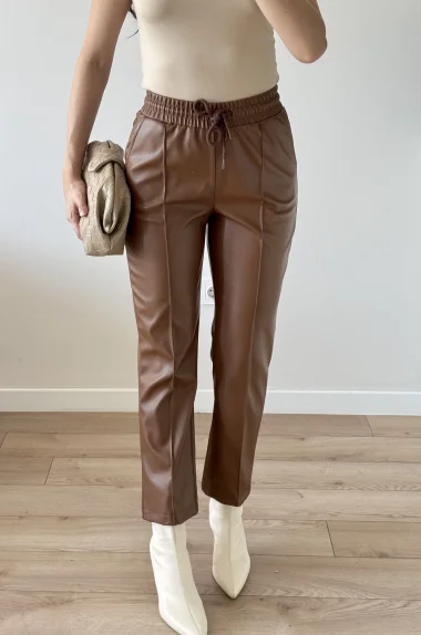 Kadın Kahve Lastikli Çımalı Deri Pantolon 30322