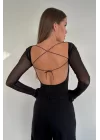 Kadın Siyah Dekolteli Tül Detay Bodysuit 1009-2030