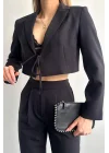 Kadın Siyah Önü Bağlamalı Crop Ceket 10120