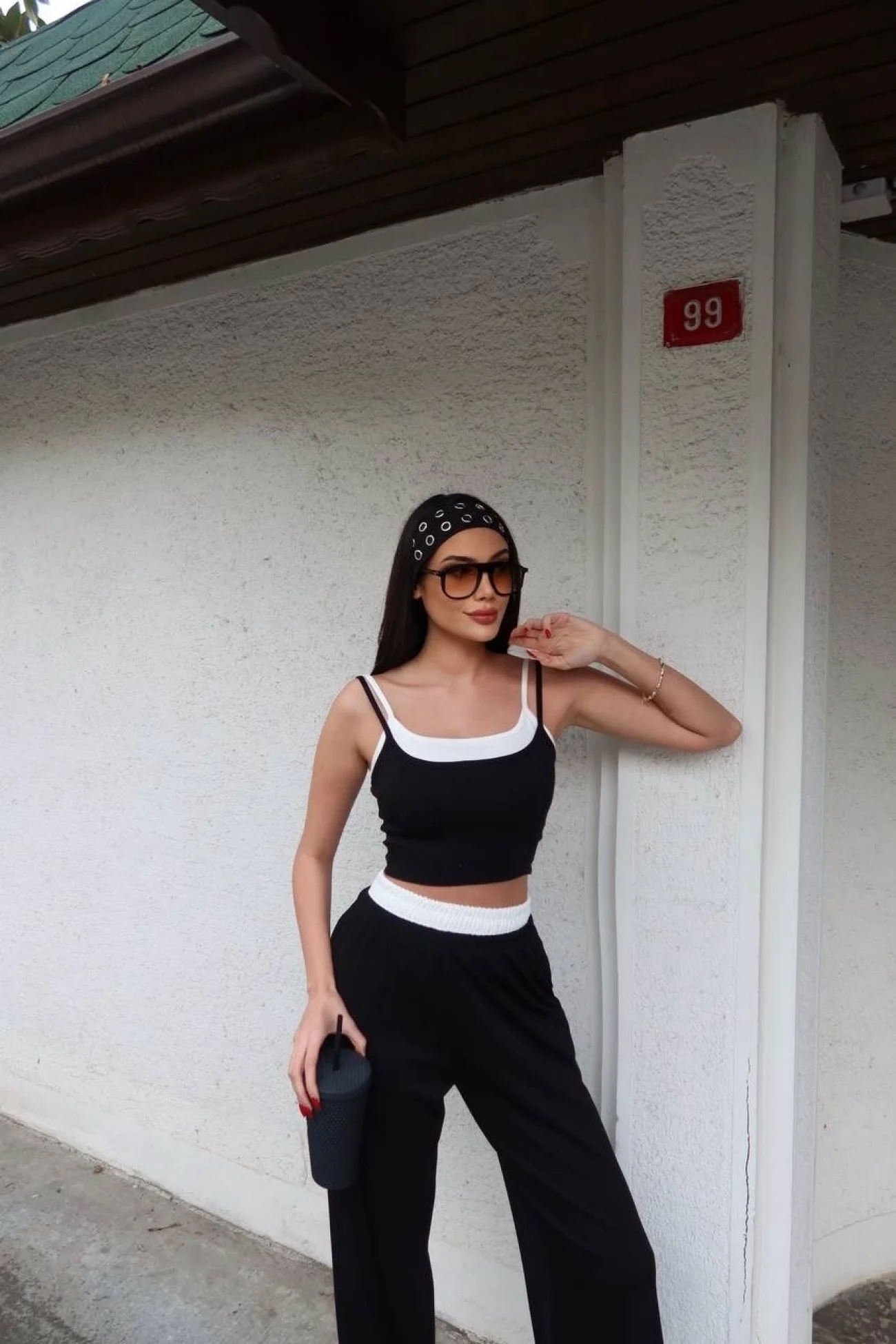 Kadın Siyah Askılı Crop Bel Lastik Pantolon Takım 2530