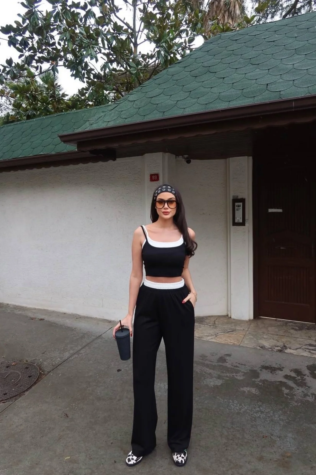 Kadın Siyah Askılı Crop Bel Lastik Pantolon Takım 2530