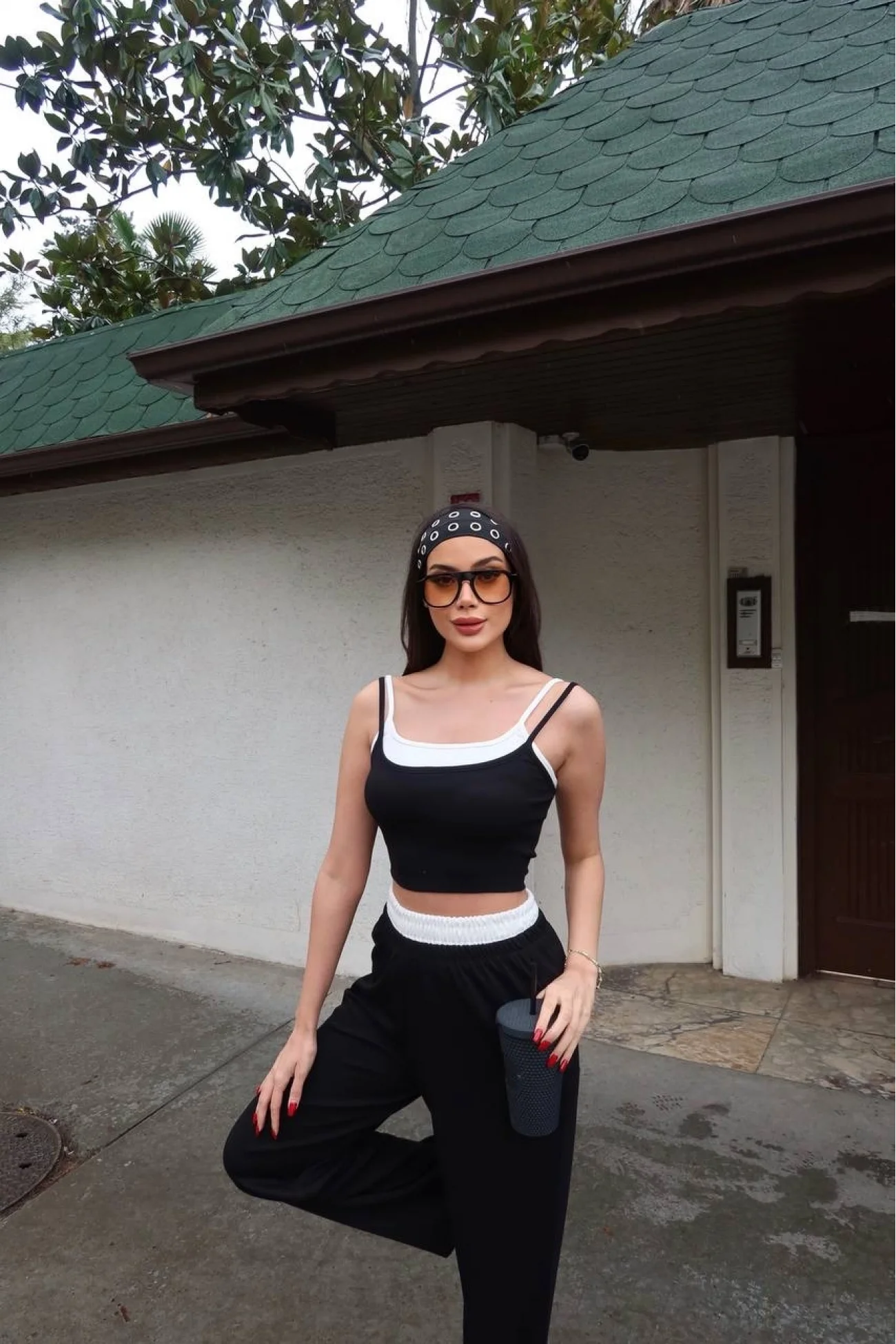 Kadın Siyah Askılı Crop Bel Lastik Pantolon Takım 2530