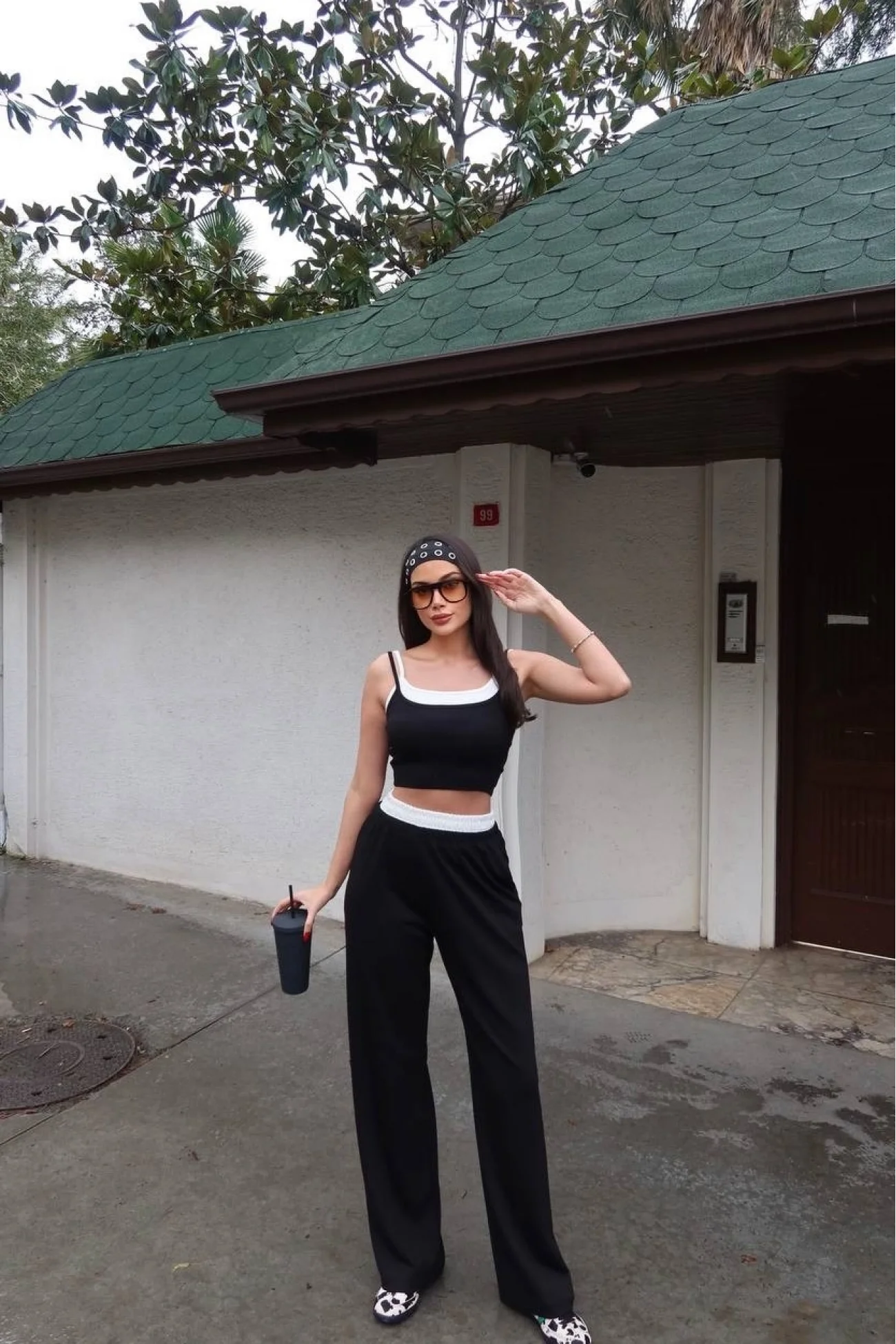 Kadın Siyah Askılı Crop Bel Lastik Pantolon Takım 2530