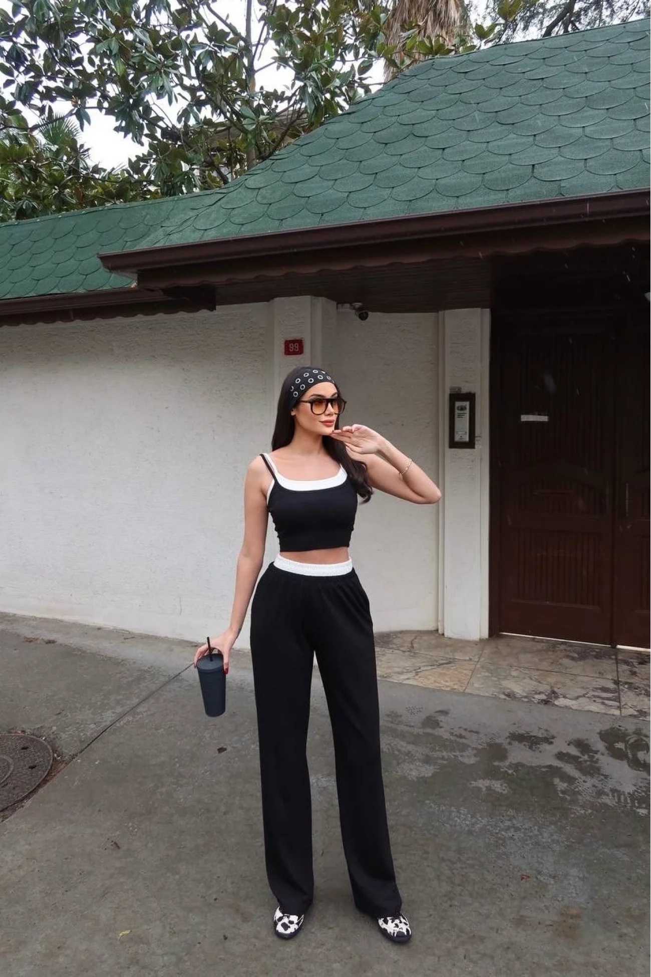 Kadın Siyah Askılı Crop Bel Lastik Pantolon Takım 2530