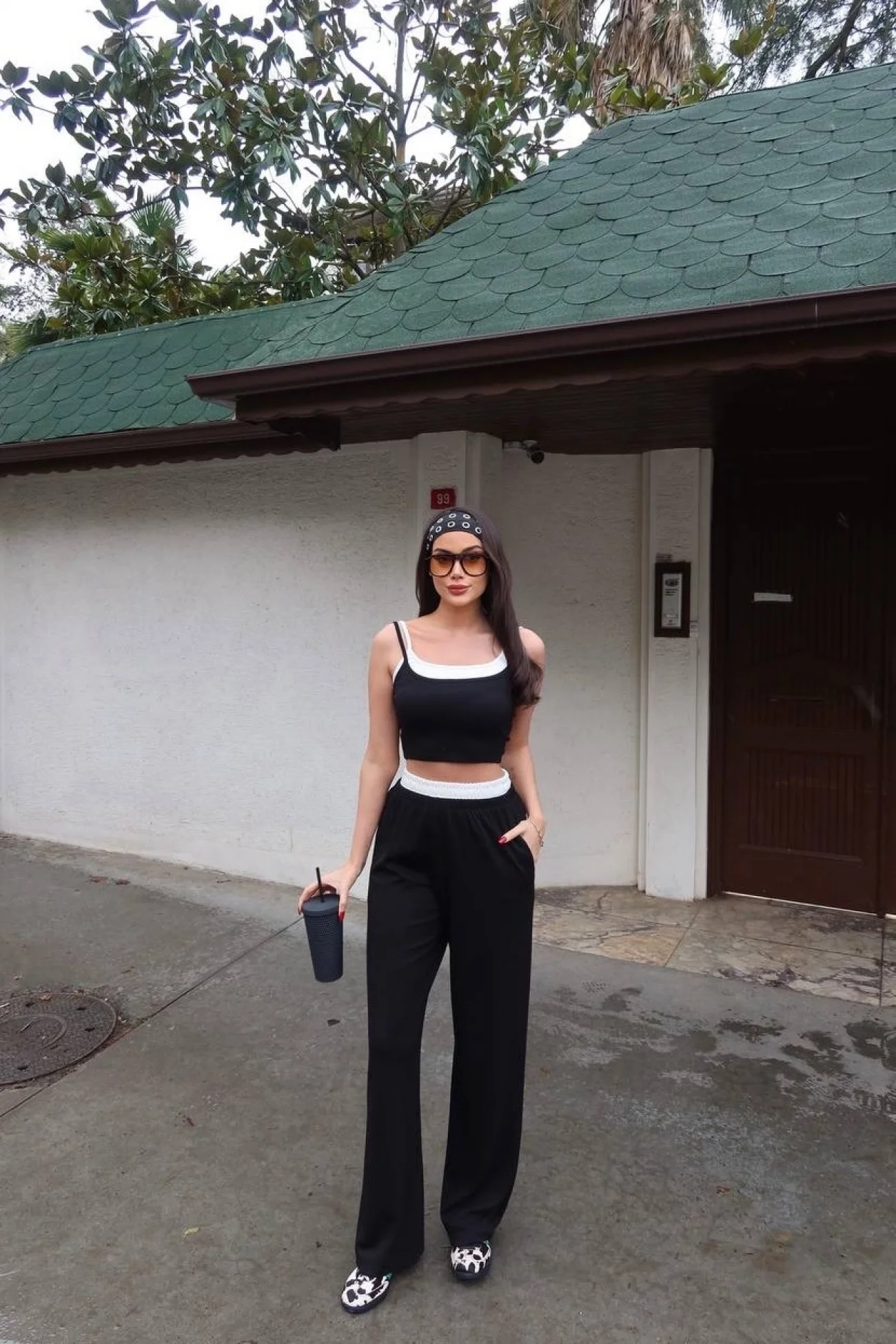 Kadın Siyah Askılı Crop Bel Lastik Pantolon Takım 2530