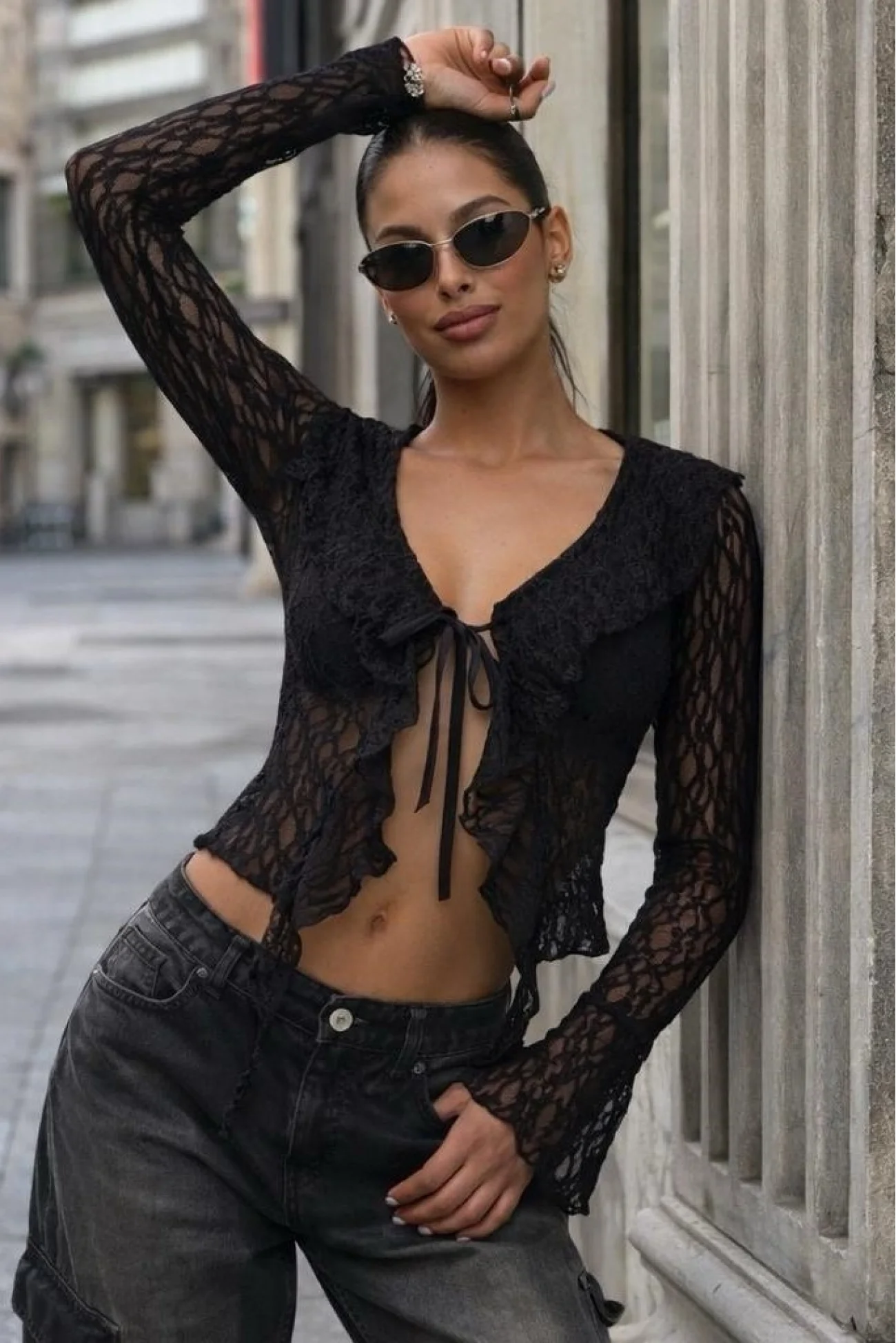 Kadın Siyah Dantel Bağlamalı Bluz 0600-0373