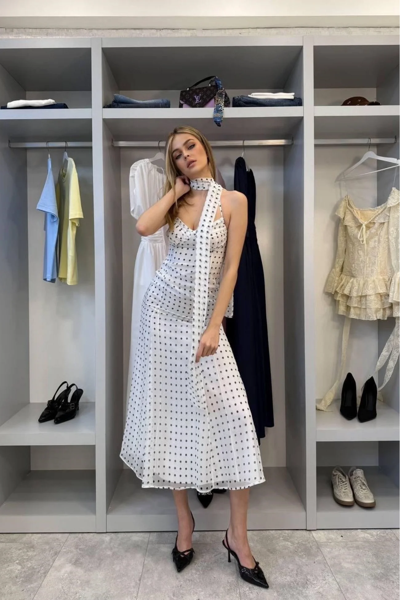 Kadın Beyaz Şal Detaylı Puantiyeli Elbise 1041-2777