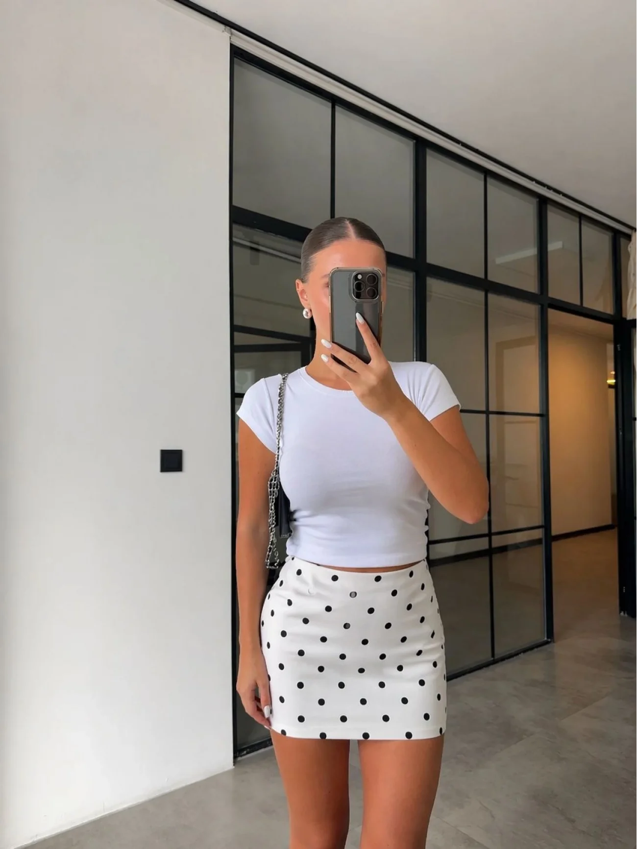 Kadın Beyaz Fermuarlı Şort Etek 10830