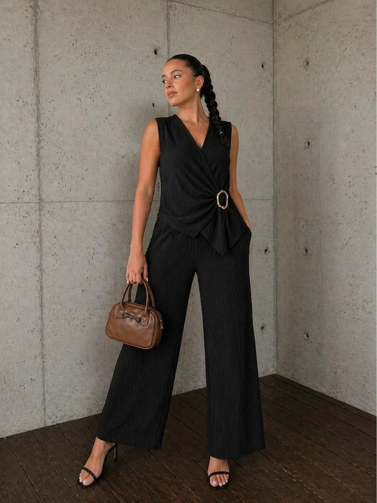 Kadın Siyah Aksesuarlı Bürümcük Bluz Pantolon Takım 2334