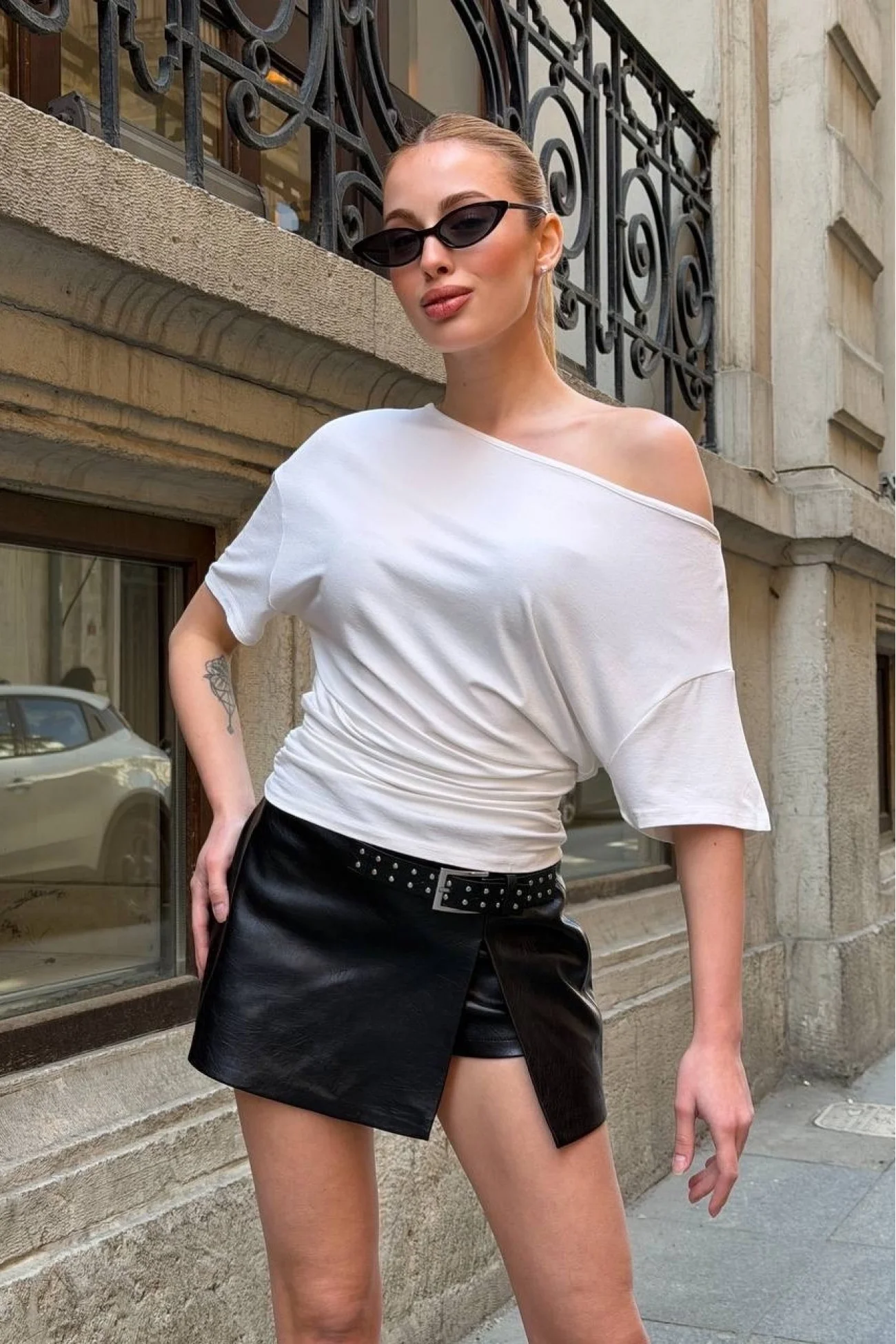 Kadın Beyaz Asimetrik Bluz 412