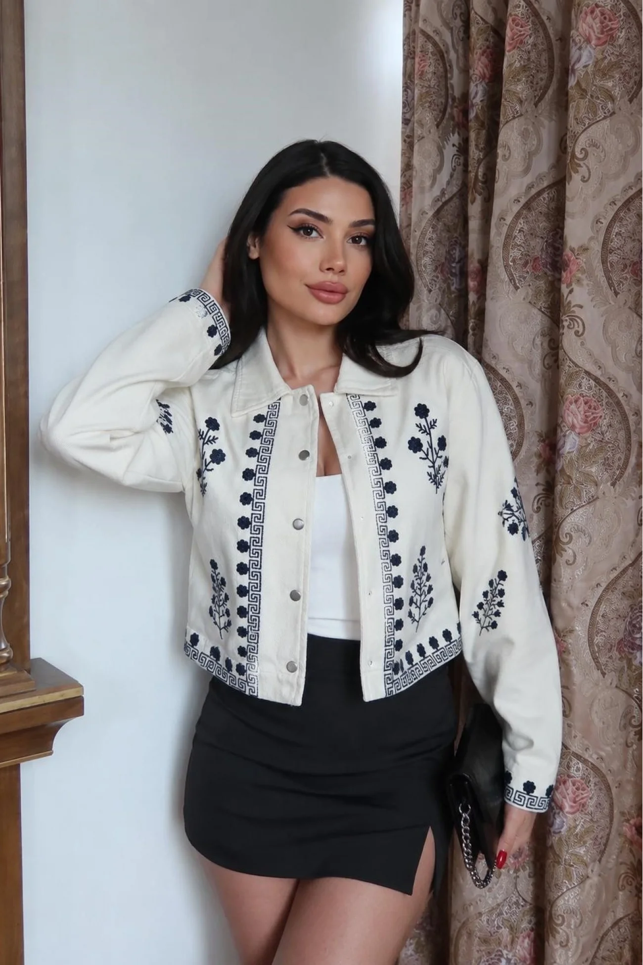 Kadın Beyaz Nakışlı Gabardin Ceket 5906