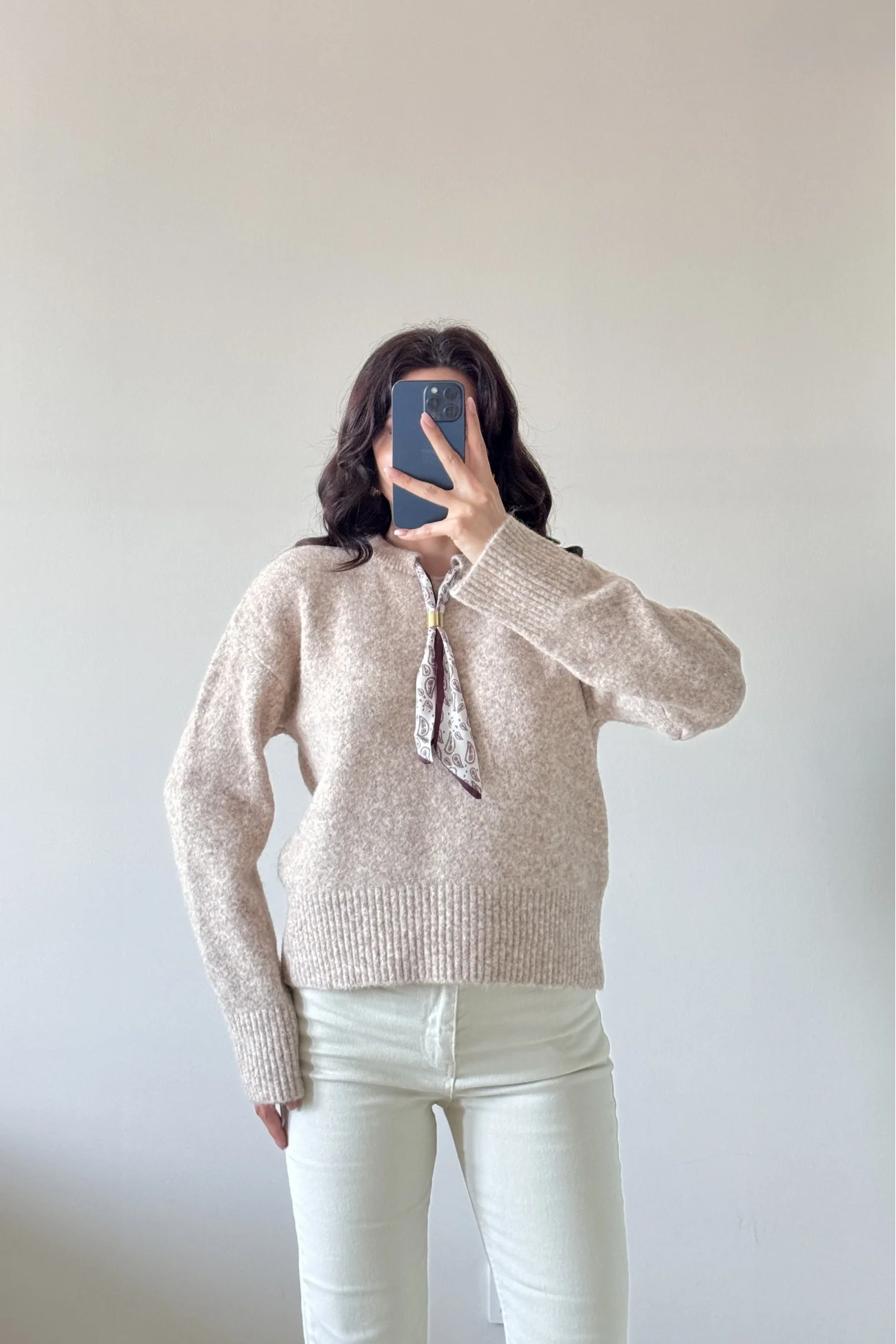 Kadın Bej Fularlı Kazak 1014-2535