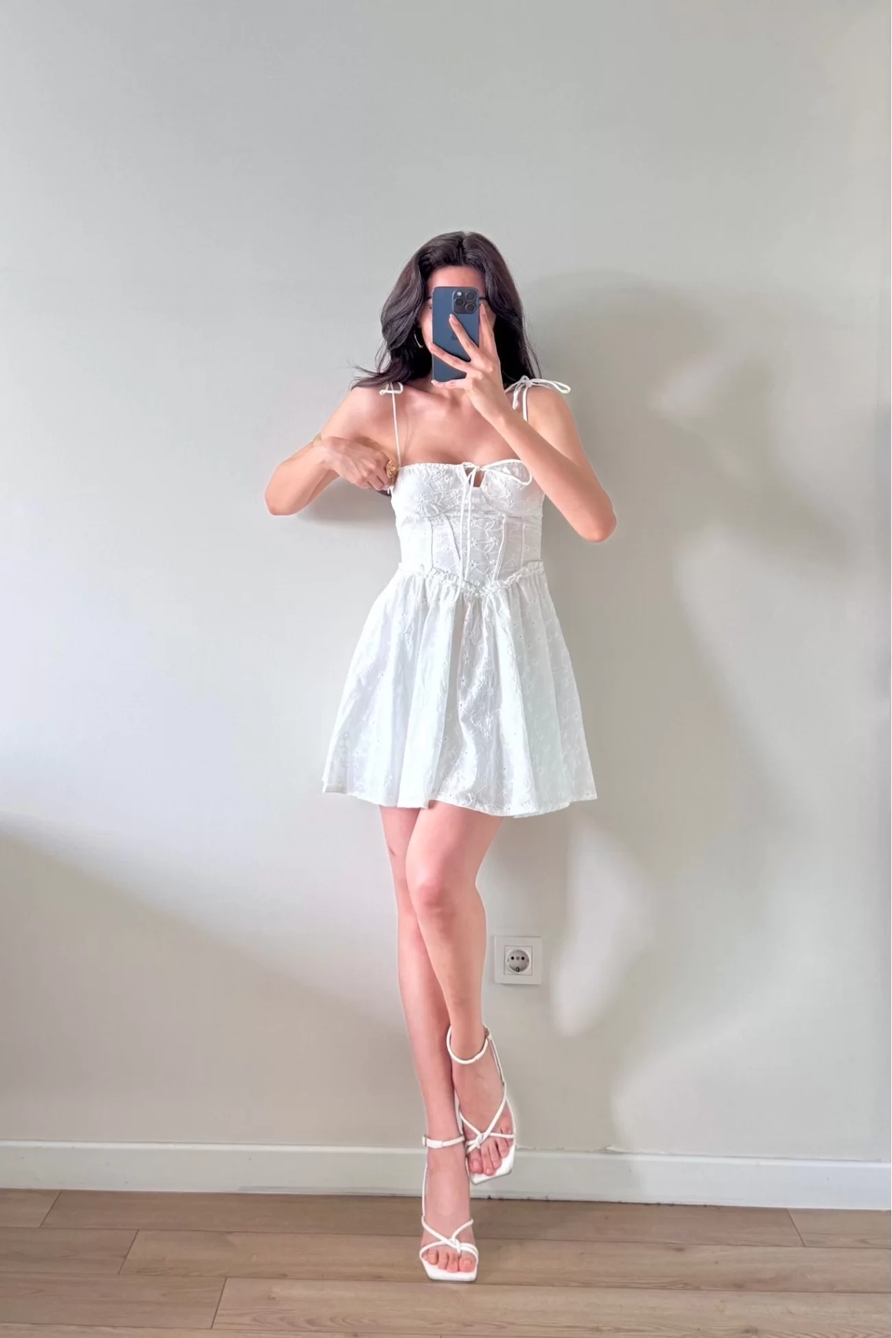 Kadın Beyaz Askılı Mini Elbise 1041-6411