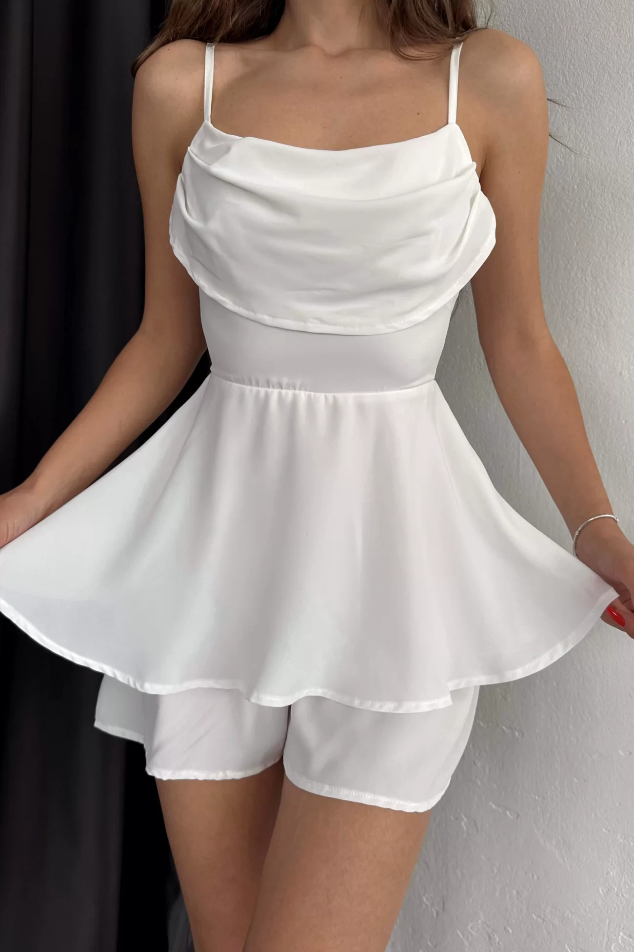 Kadın Beyaz Askılı Şort Tulum 0291-10794