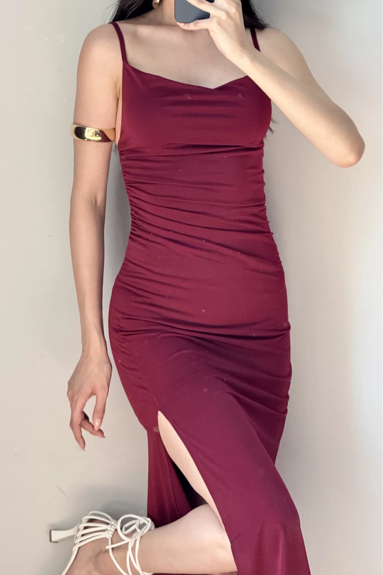 Kadın Bordo Askılı Yırtmaçlı Uzun Elbise 1009-1034