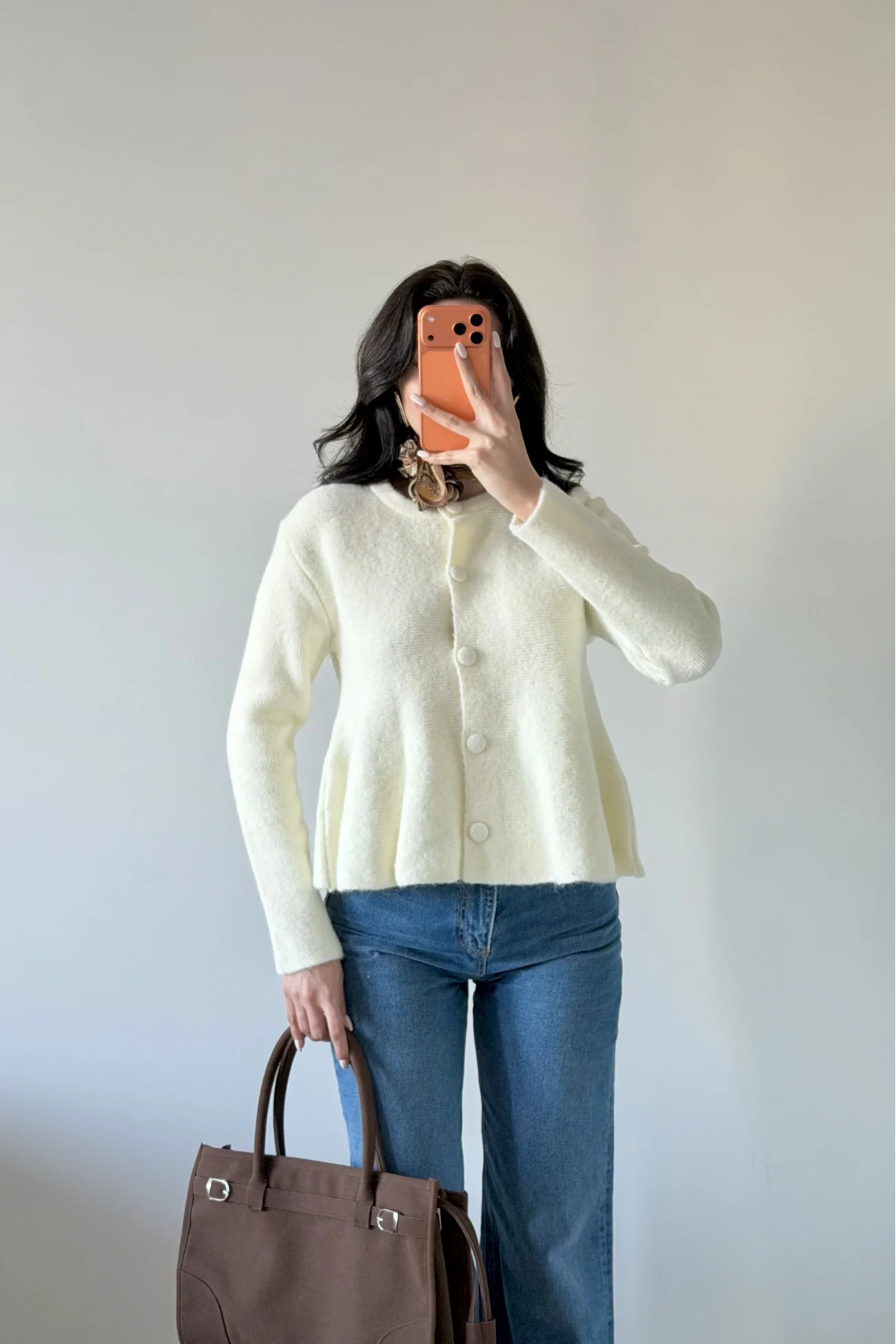 Kadın Ekru Eteği Volanlı Triko Hırka 1014-2525