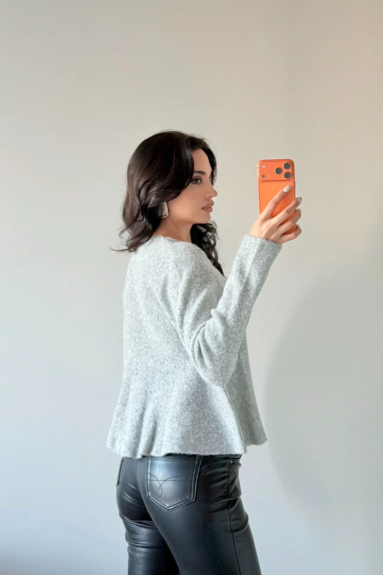 Kadın Gri Eteği Volanlı Triko Hırka 1014-2525