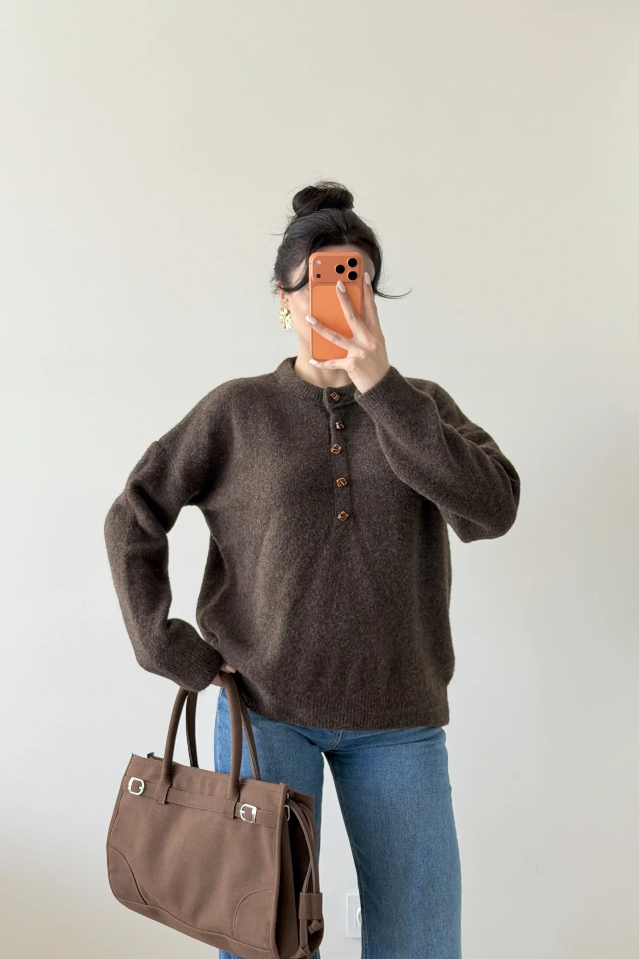 Kadın Kahve Düğmeli Açık Yaka Kazak 1014-2464